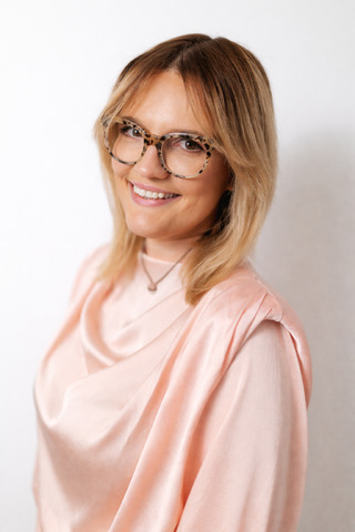 Karolina Janas- psychoterapia osób dorosłych i młodzieży,  diagnoza ADHD i ASD, terapia EMDR, wsparc